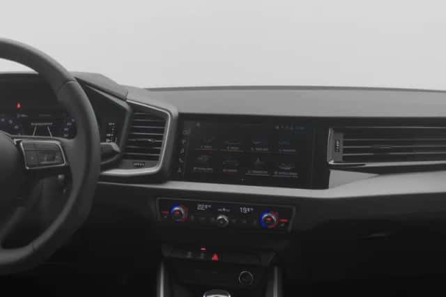 Audi A1 (2025) thumbnail 9