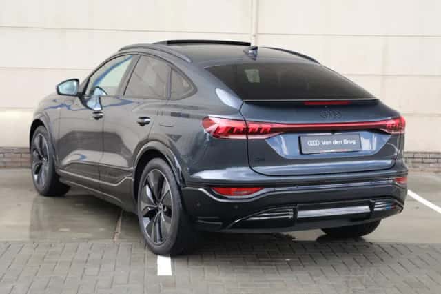 Audi Q6 e-tron (2025) thumbnail 12