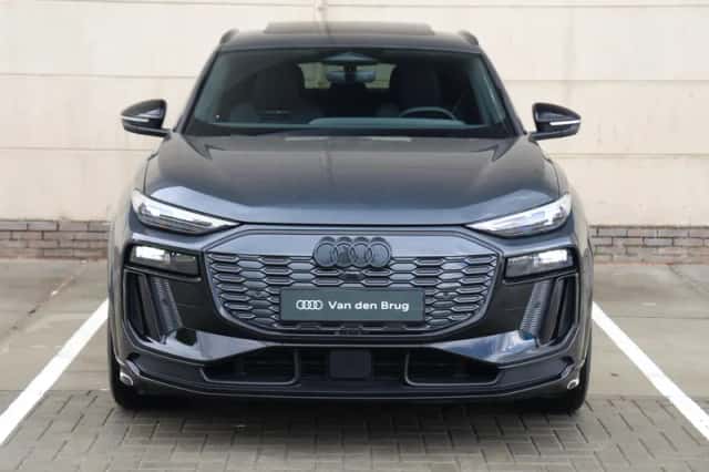 Audi Q6 e-tron (2025) thumbnail 4