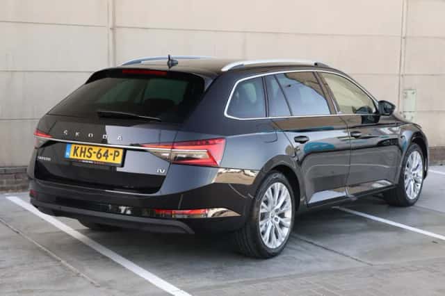 Škoda Superb (2023) thumbnail 5