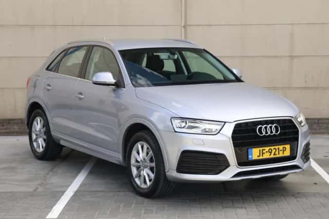 Audi Q3 (2016) thumbnail 3