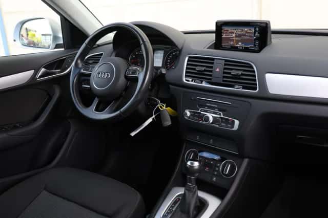Audi Q3 (2016) thumbnail 7