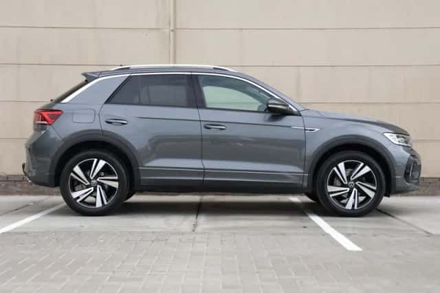 Volkswagen T-Roc (2024) thumbnail 2