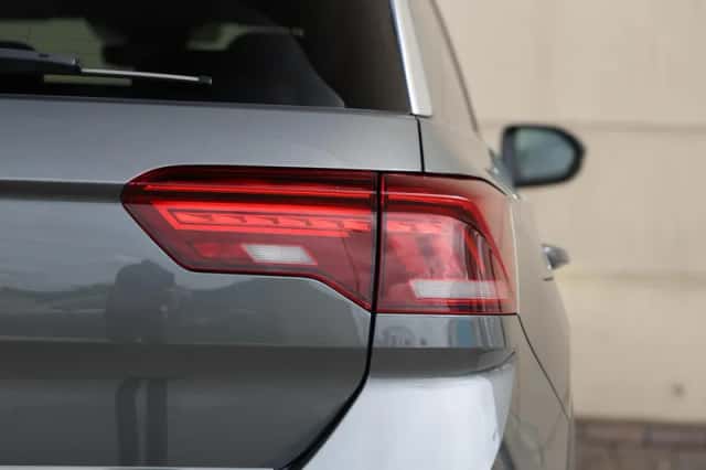 Volkswagen T-Roc (2024) thumbnail 16