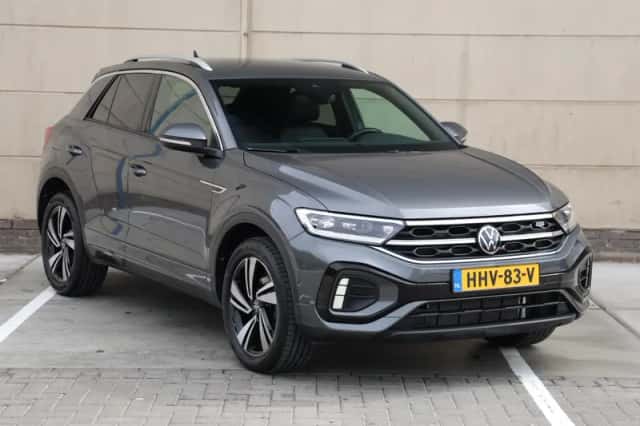 Volkswagen T-Roc (2024) thumbnail 3