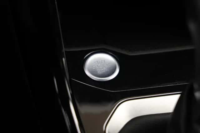 Volkswagen T-Roc (2024) thumbnail 35