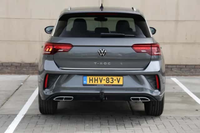 Volkswagen T-Roc (2024) thumbnail 6