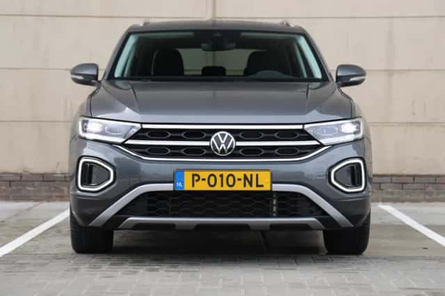 Volkswagen T-Roc (2022) thumbnail 13