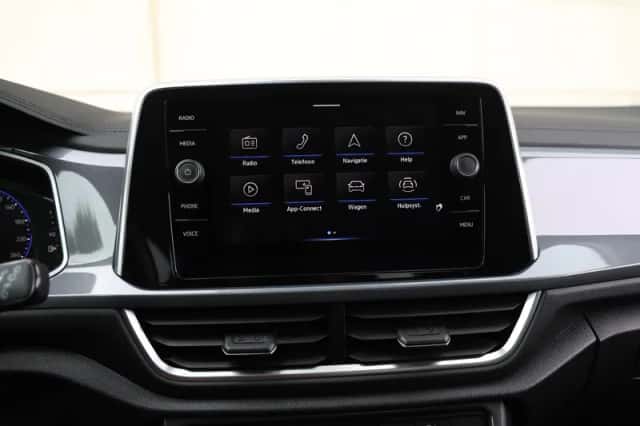 Volkswagen T-Roc (2022) thumbnail 27