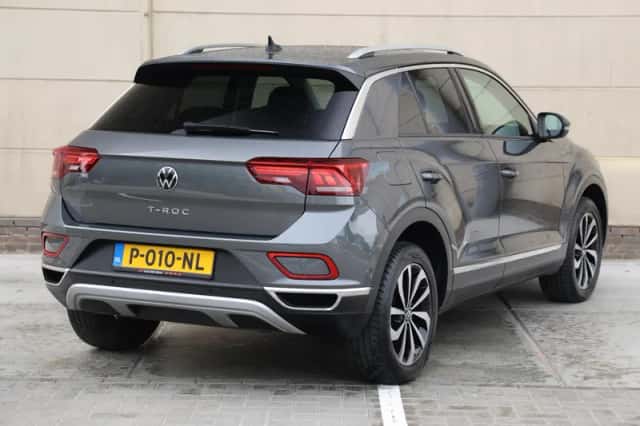 Volkswagen T-Roc (2022) thumbnail 5