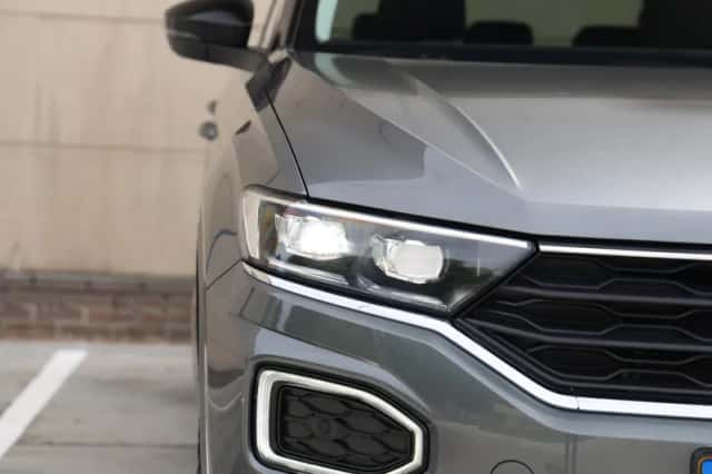 Volkswagen T-Roc (2021) thumbnail 14