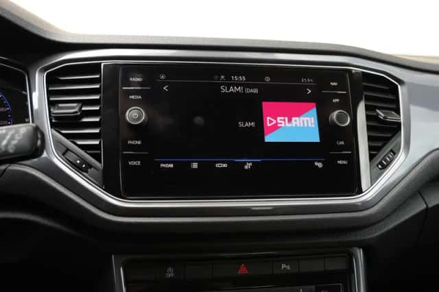 Volkswagen T-Roc (2021) thumbnail 23