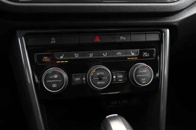 Volkswagen T-Roc (2021) thumbnail 31