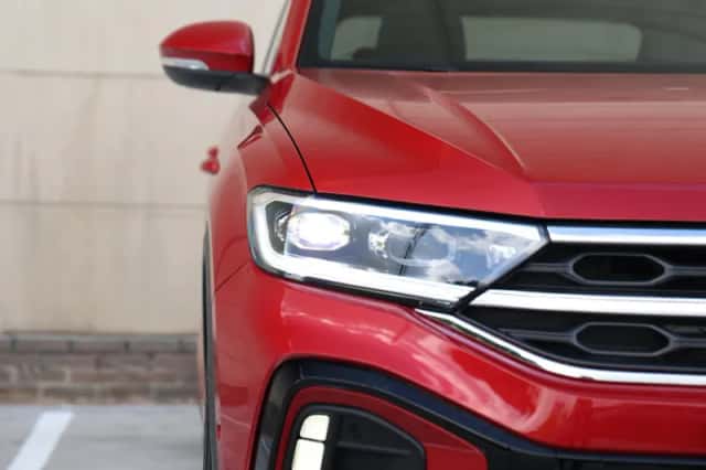 Volkswagen T-Roc (2024) thumbnail 14