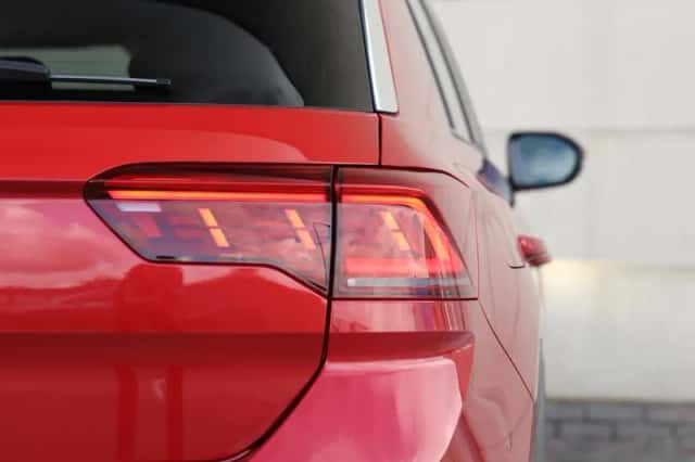 Volkswagen T-Roc (2024) thumbnail 16