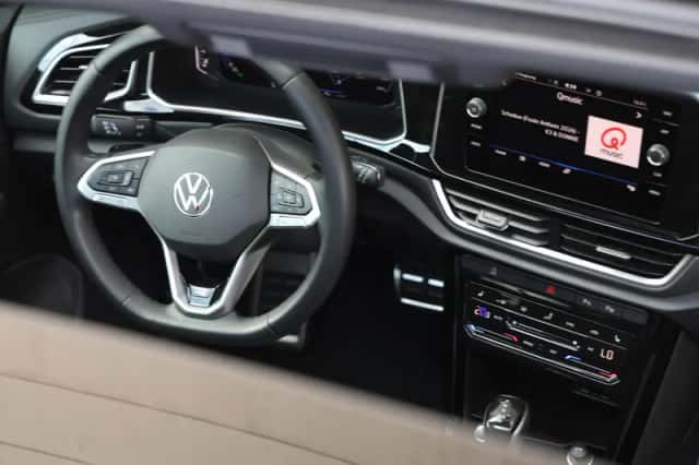 Volkswagen T-Roc (2024) thumbnail 22
