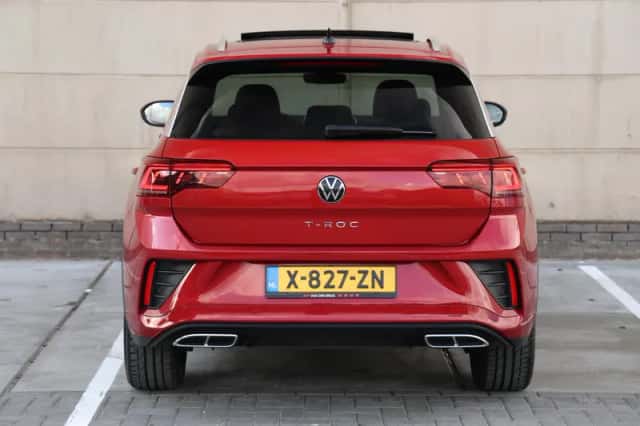 Volkswagen T-Roc (2024) thumbnail 6