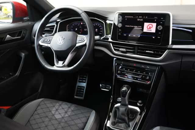 Volkswagen T-Roc (2024) thumbnail 7