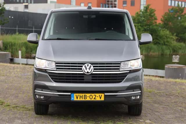 Volkswagen Transporter (2020) thumbnail 4