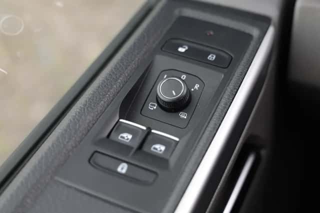 Volkswagen Transporter (2020) thumbnail 31