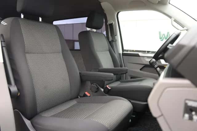 Volkswagen Transporter (2020) thumbnail 9