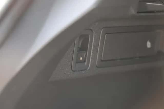 Volkswagen Tiguan (2023) thumbnail 21