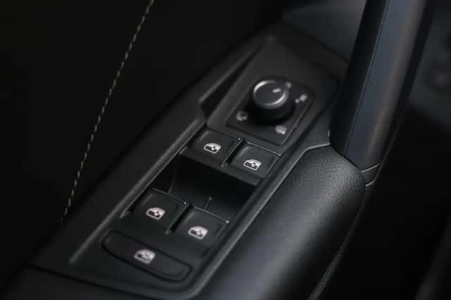 Volkswagen Tiguan (2023) thumbnail 38