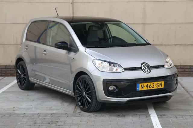Volkswagen Up! (2022) thumbnail 3