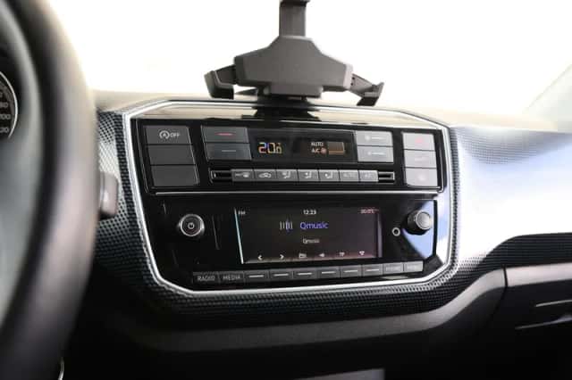 Volkswagen Up! (2022) thumbnail 23