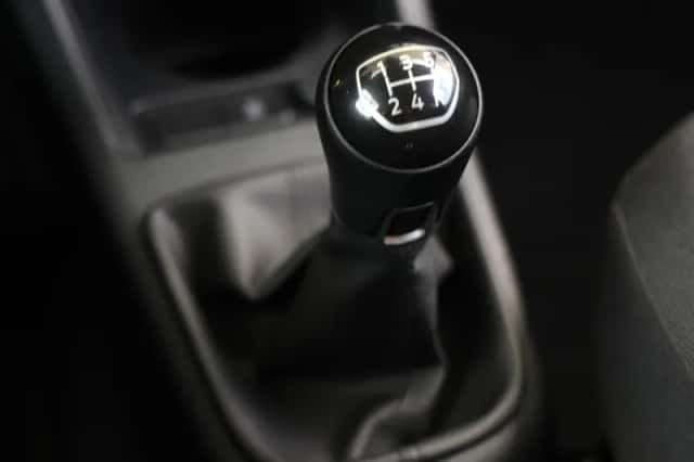 Volkswagen Up! (2022) thumbnail 25