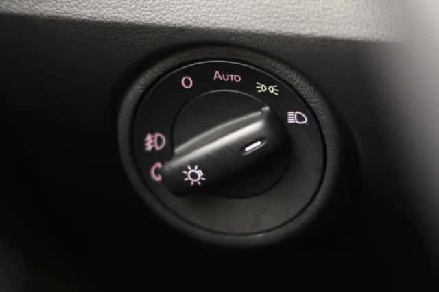 Volkswagen Up! (2022) thumbnail 27