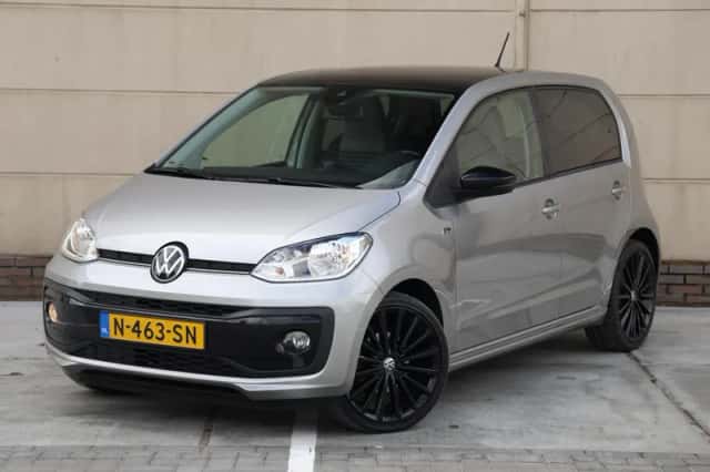 Volkswagen Up! (2022) thumbnail 10