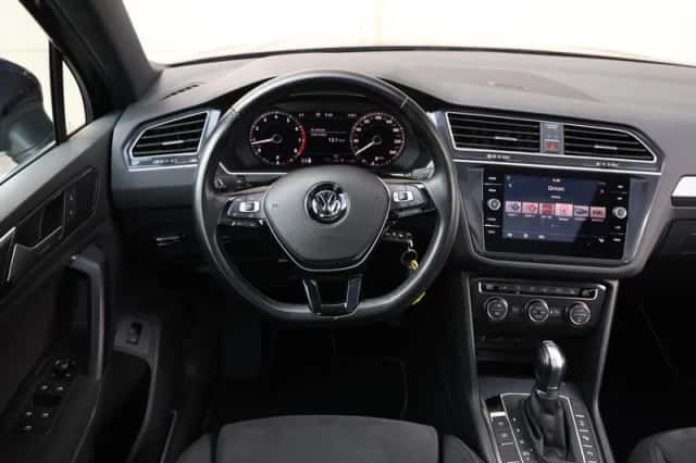 Volkswagen Tiguan (2018) thumbnail 23