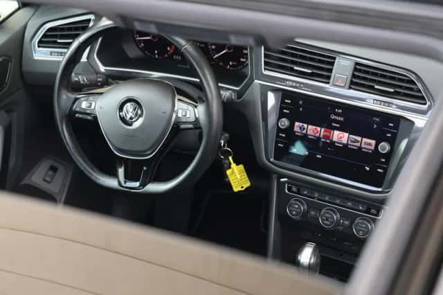 Volkswagen Tiguan (2018) thumbnail 24
