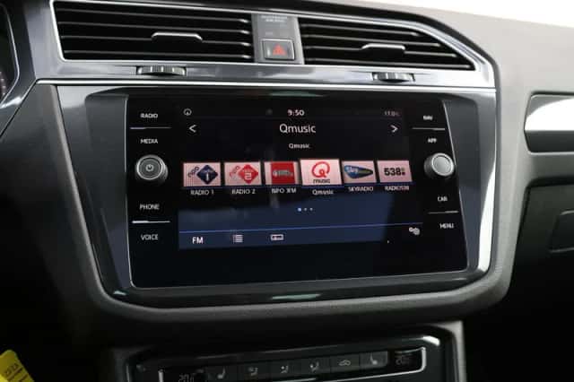 Volkswagen Tiguan (2018) thumbnail 28