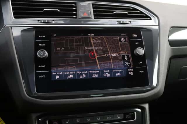 Volkswagen Tiguan (2018) thumbnail 29