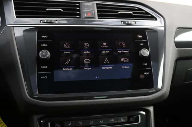 Volkswagen Tiguan (2018) thumbnail 30