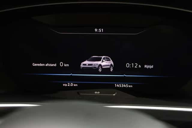 Volkswagen Tiguan (2018) thumbnail 41