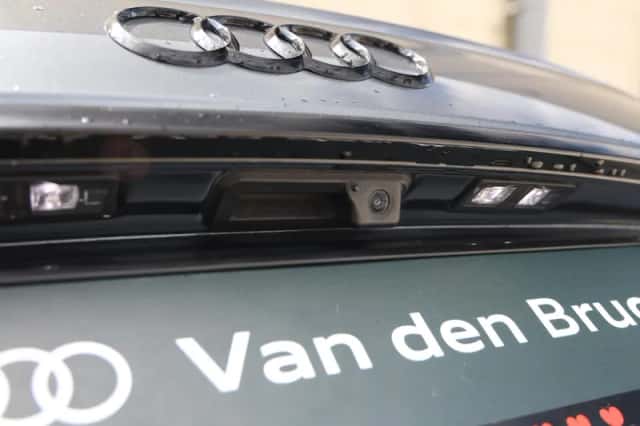 Audi Q5 (2023) thumbnail 18