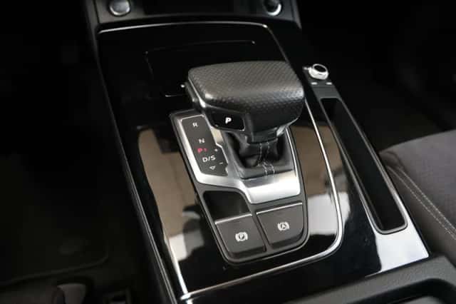 Audi Q5 (2023) thumbnail 36