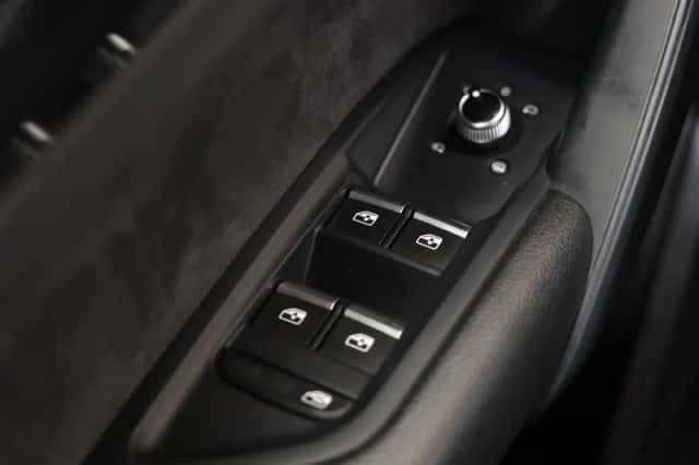 Audi Q5 (2023) thumbnail 38