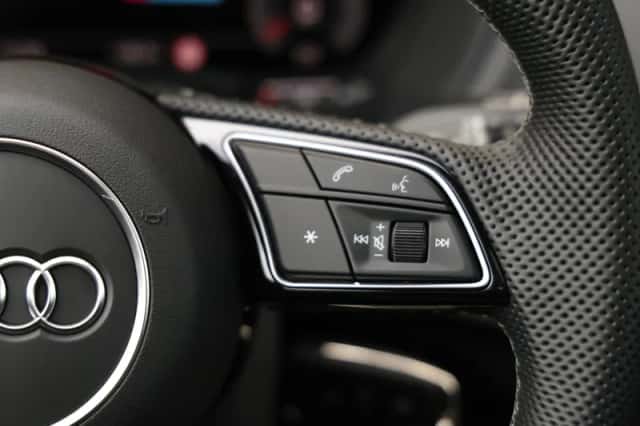 Audi Q2 (2025) thumbnail 24