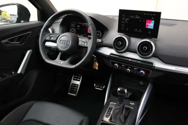 Audi Q2 (2025) thumbnail 7