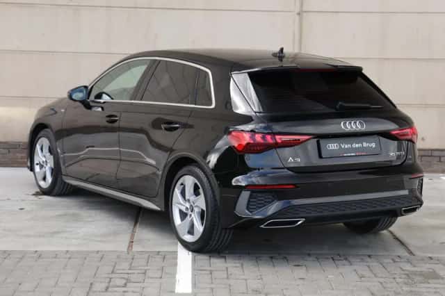 Audi A3 (2023) thumbnail 12