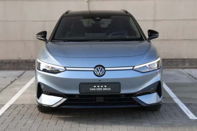 Volkswagen ID.7 (2025) thumbnail 4