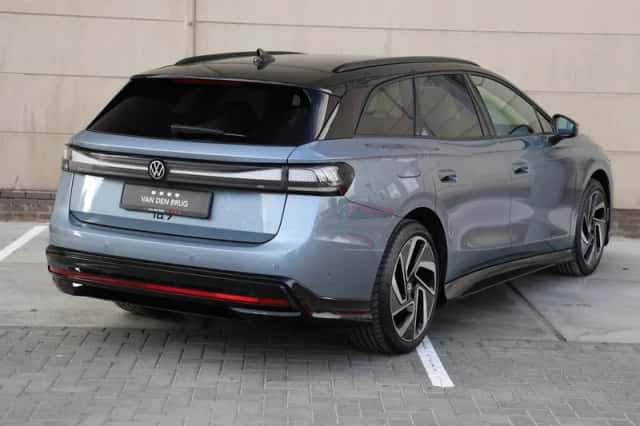 Volkswagen ID.7 (2025) thumbnail 5
