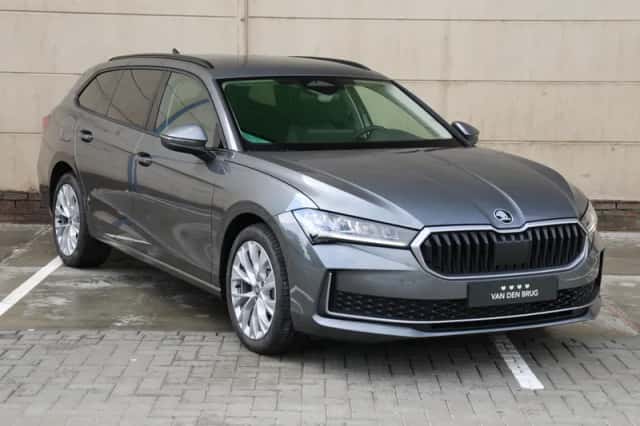 Škoda Superb (2025) thumbnail 3