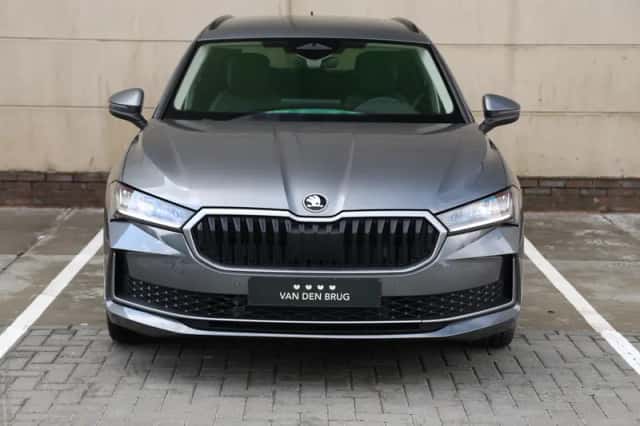 Škoda Superb (2025) thumbnail 4