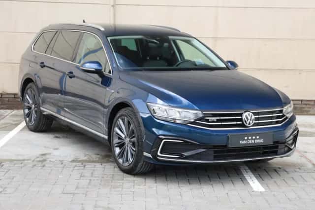 Volkswagen Passat (2020) thumbnail 3