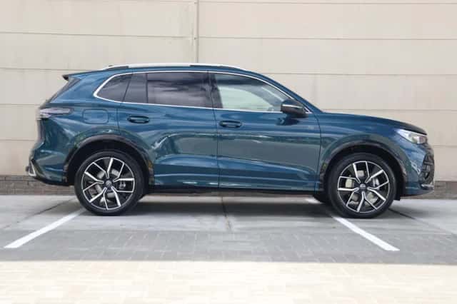Volkswagen Tiguan (2025) thumbnail 2